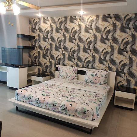 View Talay 6 Pattaya Beach By Anatolia Condo Suite Extérieur photo