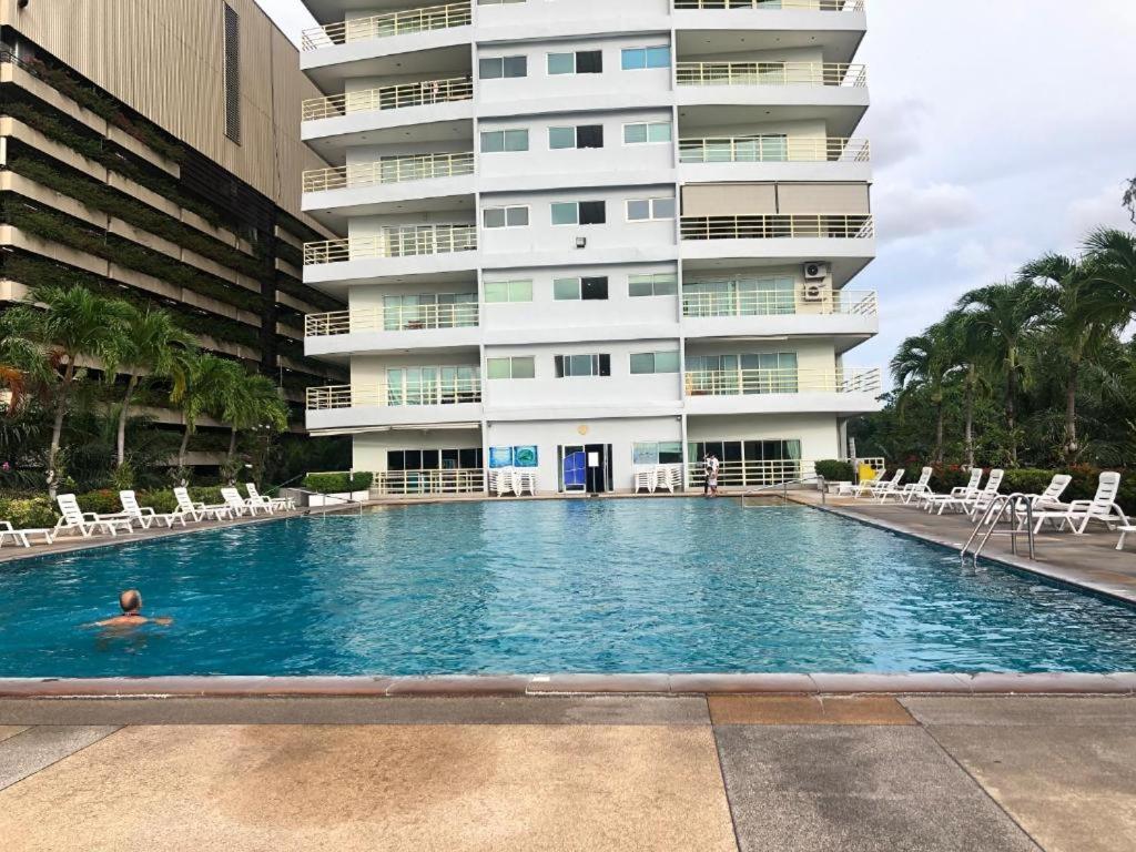 View Talay 6 Pattaya Beach By Anatolia Condo Suite Extérieur photo
