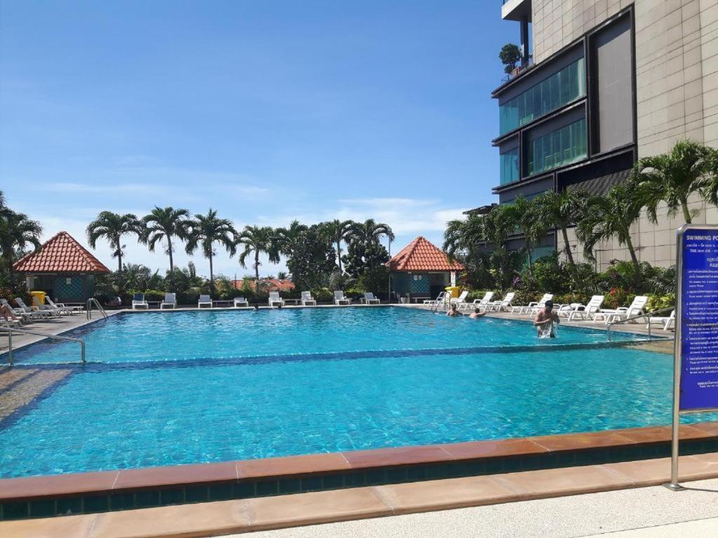 View Talay 6 Pattaya Beach By Anatolia Condo Suite Extérieur photo