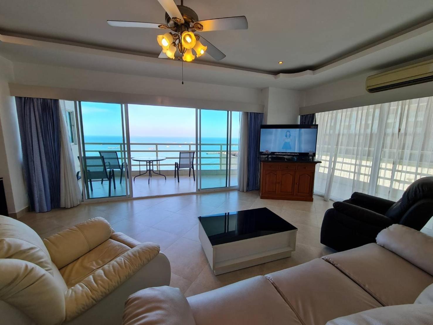 View Talay 6 Pattaya Beach By Anatolia Condo Suite Extérieur photo
