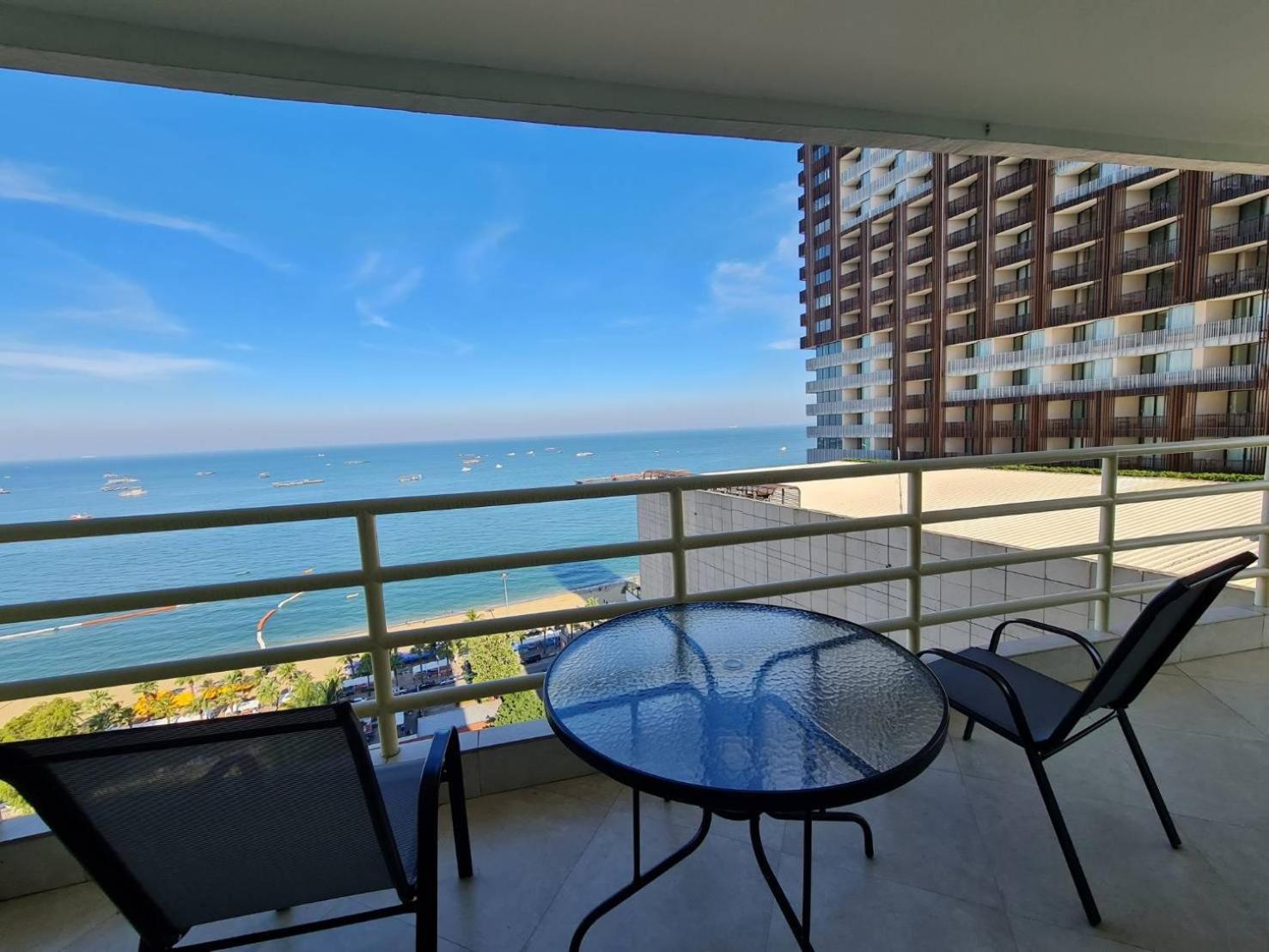 View Talay 6 Pattaya Beach By Anatolia Condo Suite Extérieur photo