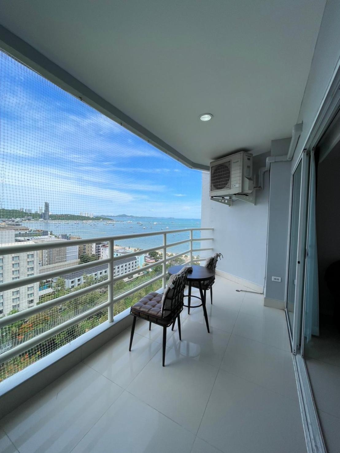 View Talay 6 Pattaya Beach By Anatolia Condo Suite Extérieur photo